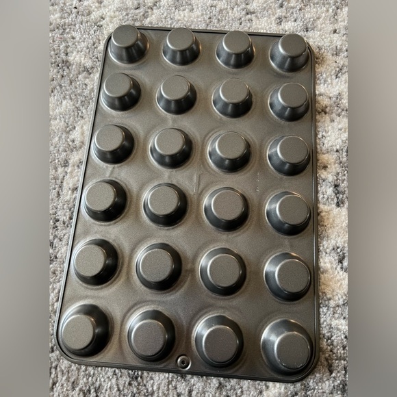 Pampered Chef Kitchen Pampered Chef Mini Cupcaketart Pan Poshmark